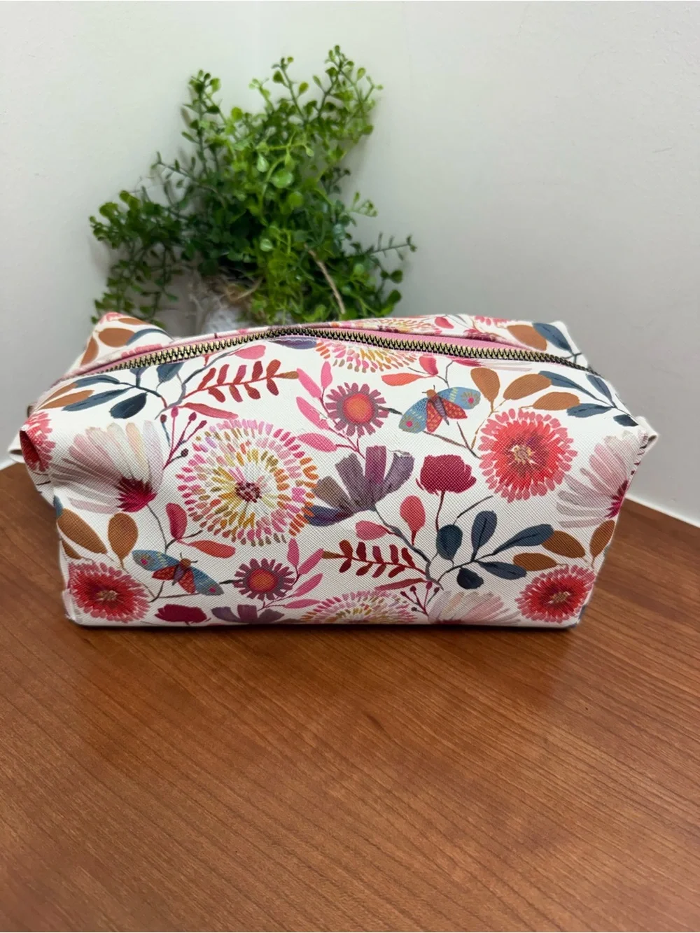 Makeup Bag Cats Flowers Light Blue Fabric Zipper 10x4.25x4.75 OCS Designs